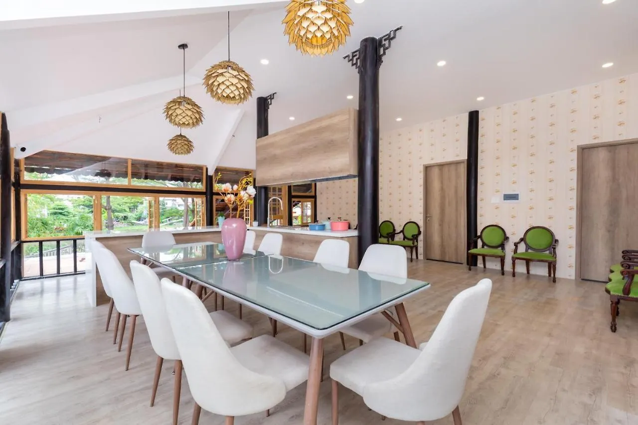 Villa Ho Boi Gold Day Vung Tau Vip 0*,  Vietnam